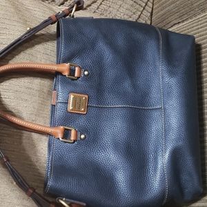 Dooney & Bourke purse